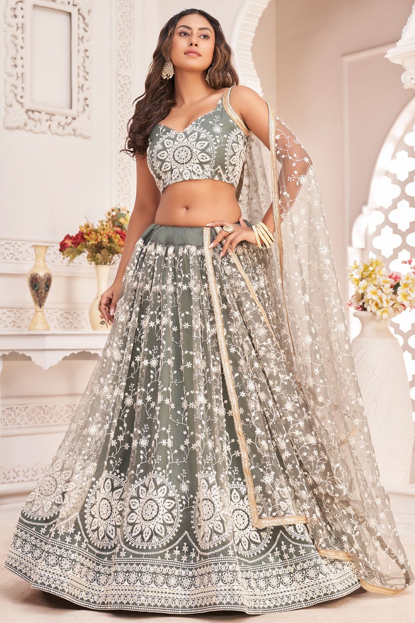 woman dress indian fashion 7729639